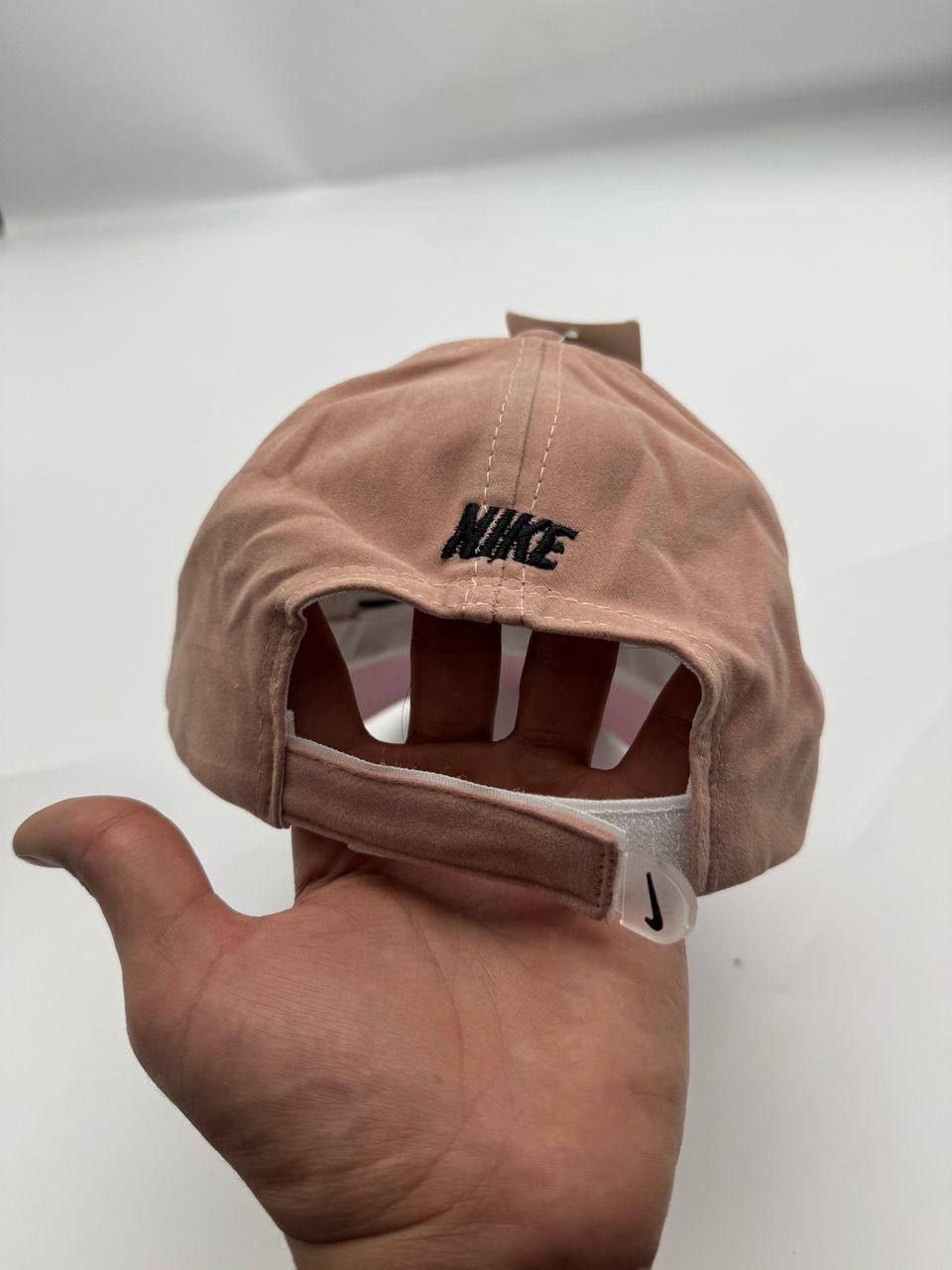 NIKE CAPS