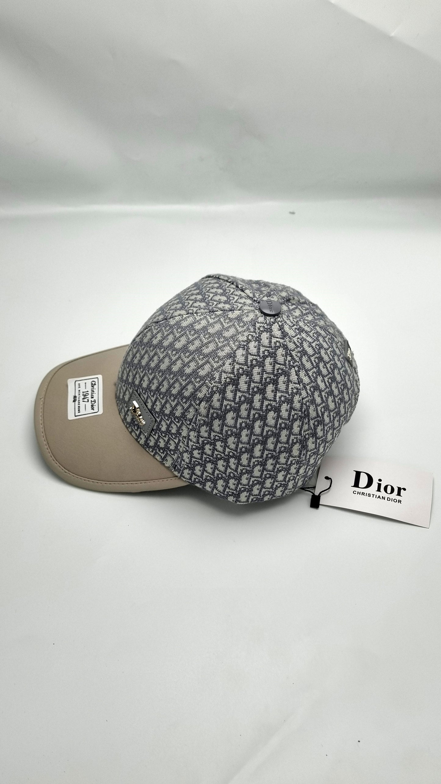 Dior caps